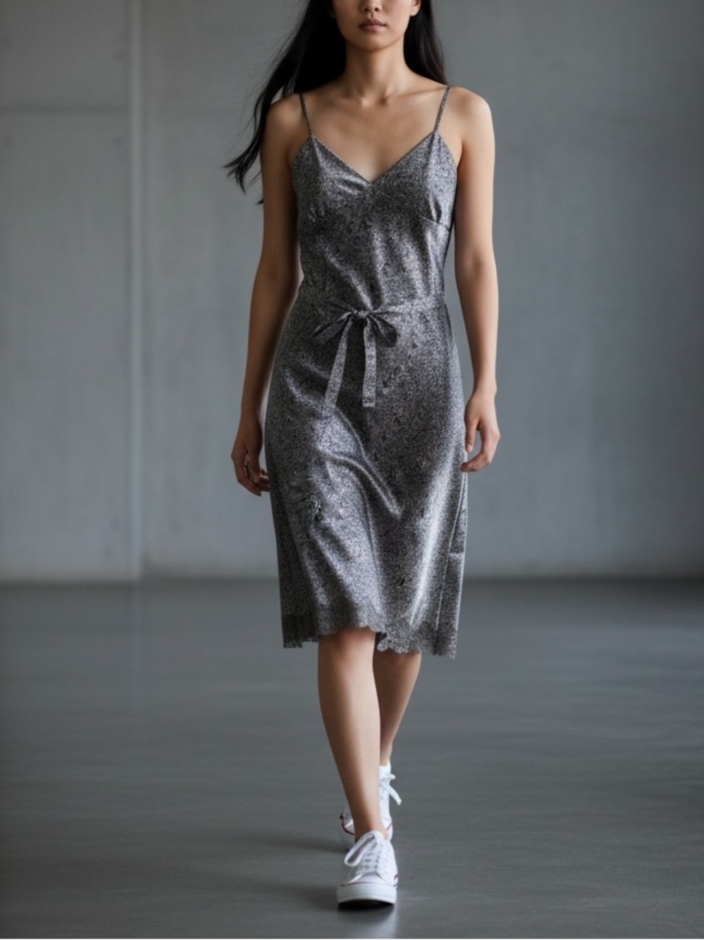 Gold Hawk 💯 silk Chloe grey midi dress